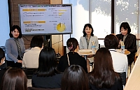 女性の働き方などについて考えた研修会