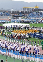 佐賀市で１０月５日に行われた国スポの開会式。大会には全国から２万２千人余の選手団が参加した