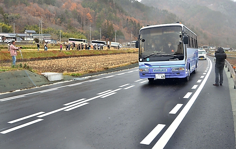 上田市の国道254号 荻窪、平井両バイパスが開通 事故の多さや騒音が