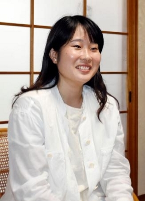 現在地】現代美術家の堀内悠希さん 生を肯定する作品を｜信濃毎日新聞