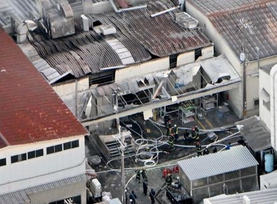 大阪・門真で工場火災、3人負傷 「爆発音」と通報、塗装会社｜信濃