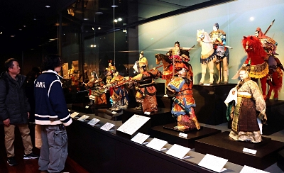 人形美術家・川本喜八郎さん生誕100周年で展示会 飯田市｜信濃毎日新聞