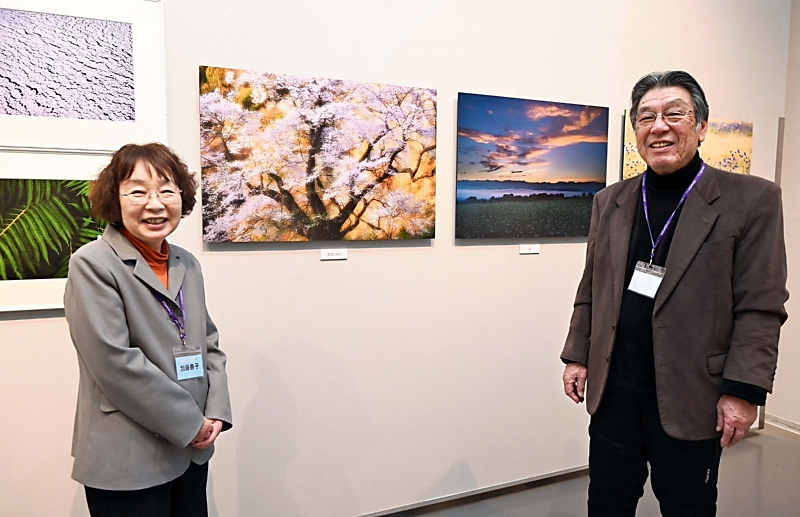 二人で磨いた写真の腕 飯田市の加藤さん夫婦が市民ギャラリーで展覧会
