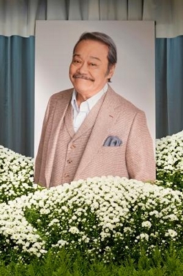 西田敏行さんとお別れ 親交の俳優ら参列、一般献花も｜信濃毎日新聞
