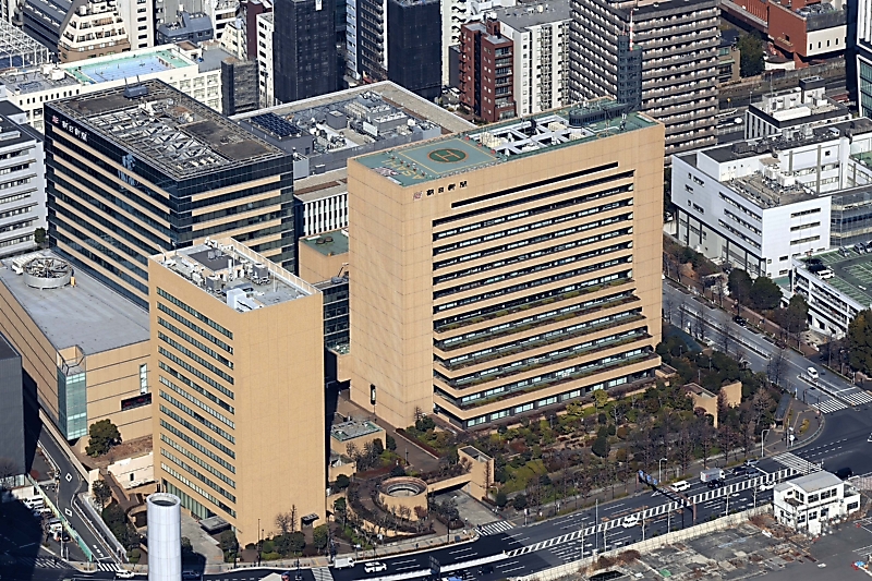 信毎年鑑 平成１７年版/信濃毎日新聞社/信濃毎日新聞社編集部（単行本） 信毎選書 | 信毎の本ネットショップ
