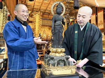 十一面観音菩薩立像、半年ぶりに寺に戻る 修復終え、岡谷市の平福寺に