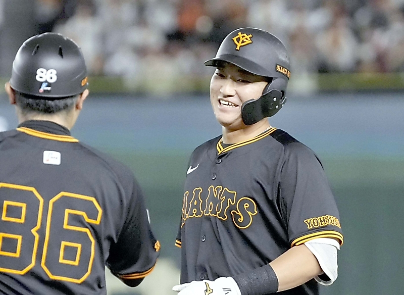 スパイクモデル長野選手　　 7番、巨人軍 スパイクモデル長野選手 7番、巨人軍 読売ジャイアンツ #7 長野