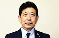 片桐智美氏
