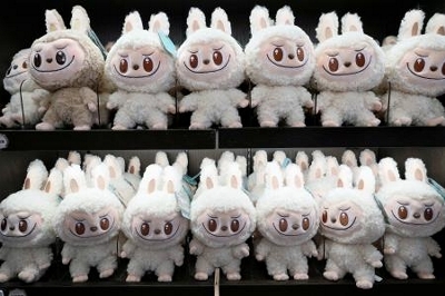 中国発「ラブブ」が大ヒット 独自キャラ、世界で争奪戦｜信濃毎日新聞