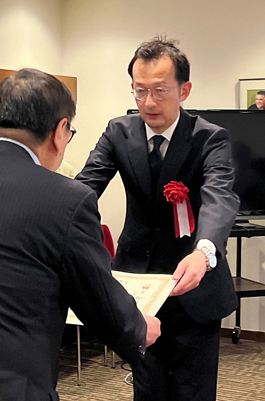 廣重名作選  信濃毎日新聞社 信濃毎日新聞の連載「鍬を握る」に農業ジャーナリスト賞特別賞