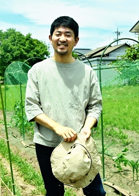 佐久市に移住して家庭菜園に挑戦 リモート勤務の42歳が「銀座NAGANO