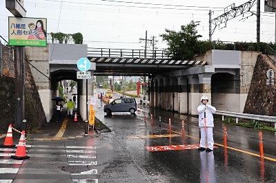上田市の県道が冠水で通行止め 上田警察署入口交差点―天神2丁目交差点