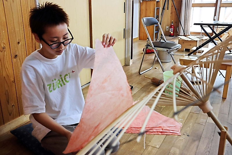 伝統の「阿島傘」作りませんか 喬木村が地域一帯で企画｜信濃毎日新聞