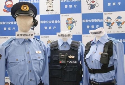 警察官にカメラ装着、8月試行 13都道府県、職質など録画