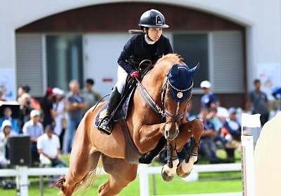 滋賀国スポ第5日】馬術の少年ダービーで長町柚愛（上田西高）が優勝