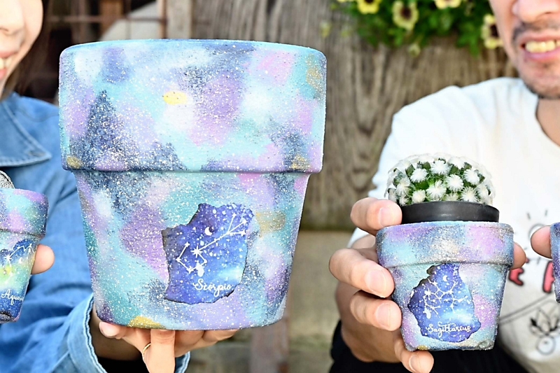 星空が有名な阿智村に新たな土産？ 夜空をイメージした「リメイク鉢