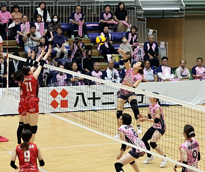 バレーボールのVリーグ、長野県の男女チームが“同日同会場”で公式戦