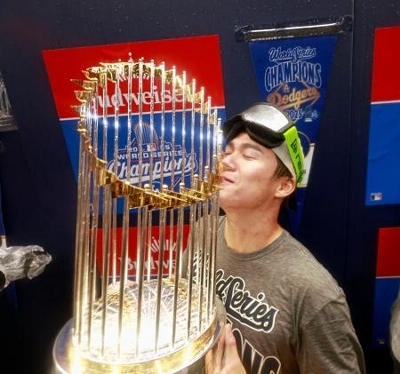 山本由伸、2連覇「すごい一日」 01年ジョンソン以来の3勝｜信濃