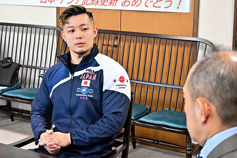 松本市の会社員、ベンチプレス競技のアジア大会で優勝 200.5キロを