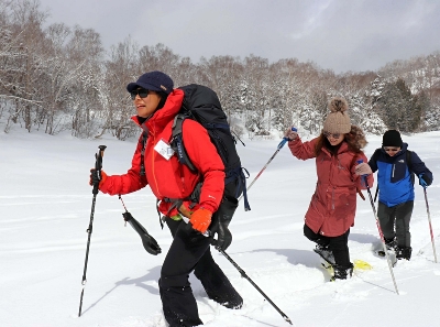 民芸を伝えることは「世直し」 木曽平沢の漆作家・佐藤阡朗さん〈人で