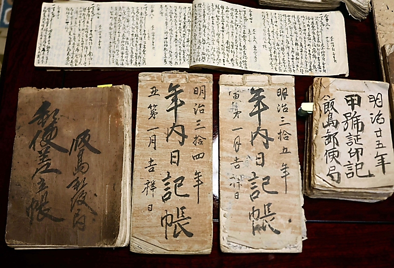 明治時代の郵便事情伝える大量の資料を発見 飯島町の民家で｜信濃毎日