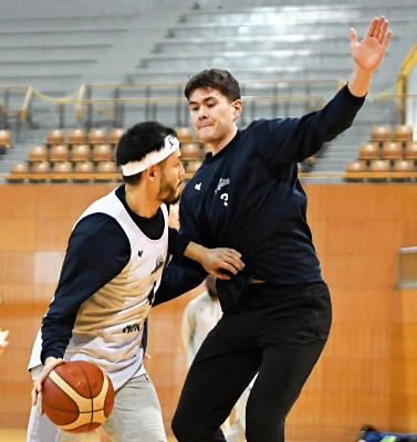 民芸を伝えることは「世直し」 木曽平沢の漆作家・佐藤阡朗さん〈人で