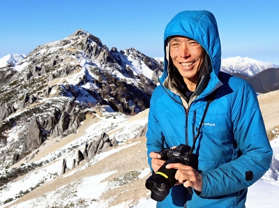 松本で池口史子さん絵画展 夫の故・堺屋太一さん著作集を市に寄贈