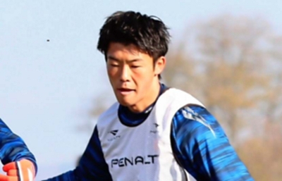 松本で池口史子さん絵画展 夫の故・堺屋太一さん著作集を市に寄贈