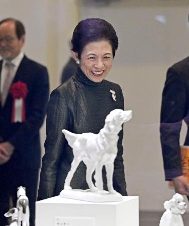 久子さま寄贈、犬の置物展 愛知県陶磁美術館｜信濃毎日新聞デジタル