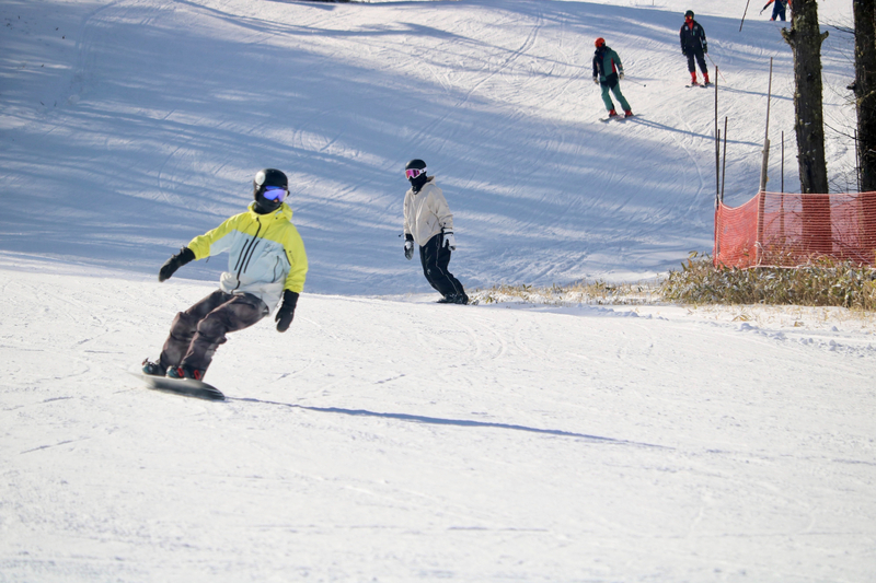 スキー　スノボー 長和町のスキー場が初のスノボ全面解禁 利用者増へ、スキー限定を転換