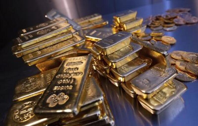 金の杯　　　早いもの勝ち　最終値下げ 300000円⇒200000円 NY金、最高値更新 米利下げ観測で2カ月ぶり｜信濃毎日新聞デジタル