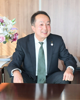 信州ハム社長の下平匡克さん