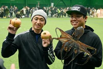 阪神の31歳近本「走れる体を」 村上と故郷の淡路島で自主トレ｜信濃
