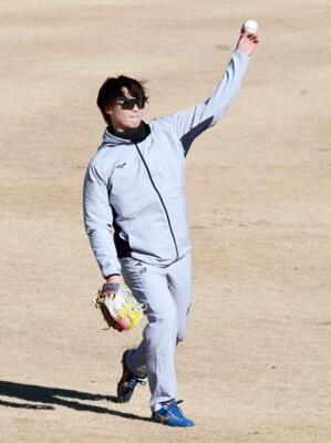 日ハム山崎が練習公開、先発意欲 同学年・有原投手の加入が刺激｜信濃