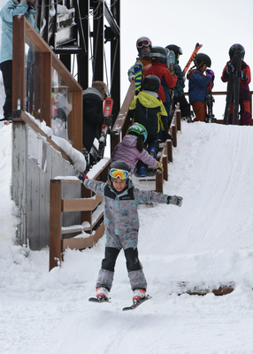 児童中心に改修したジャンプ台で 白馬北小スキージャンプ授業 ｜信濃