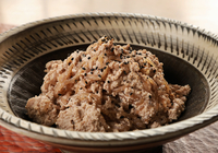 しらたきの白あえは、優しくコクのある味わい
