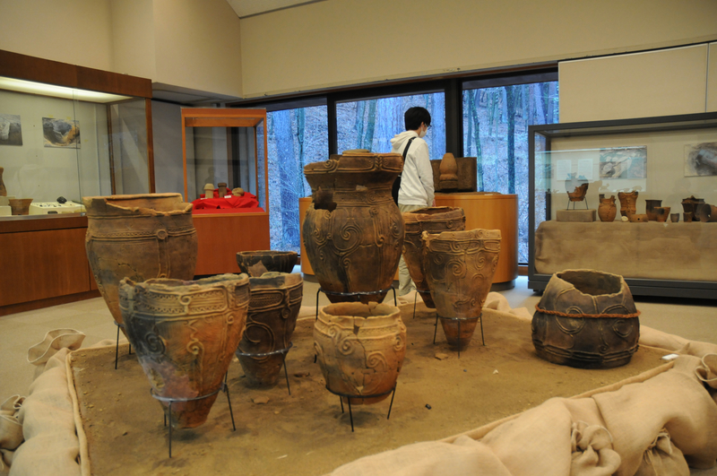 塩尻市で数多く発掘「非常にまれ」な出土品190点展示 「床尾中央遺跡速報展」|信濃毎日新聞デジタル 信州・長野県のニュースサイト