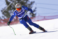 パラリンピック最後のレースに臨む小池岳太＝コルティナダンペッツォ（共同）