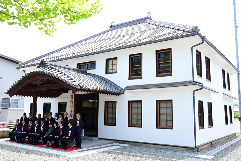 老朽化していた長野市下氷鉋小の「作新記念館」を改修 地域の新たな