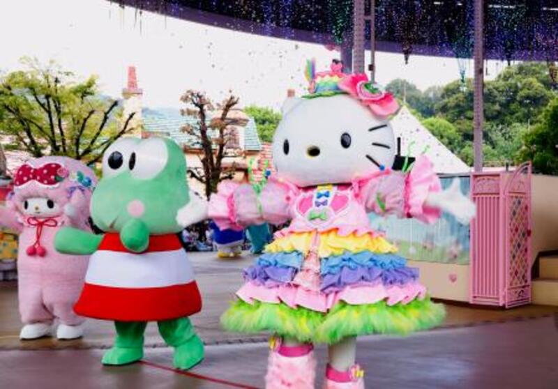キティがダンスで35年祝う 大分のハーモニーランド｜信濃毎日新聞