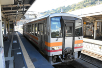 南小谷駅に停まる列車（資料写真）