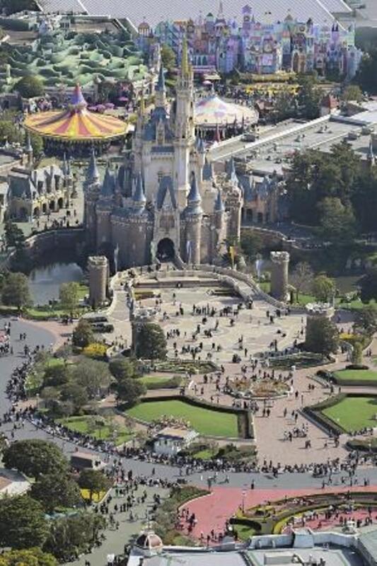 ディズニー運営会社、売上高最高 26年3月期、客単価増加｜信濃毎日新聞