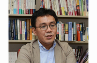 柴山桂太氏