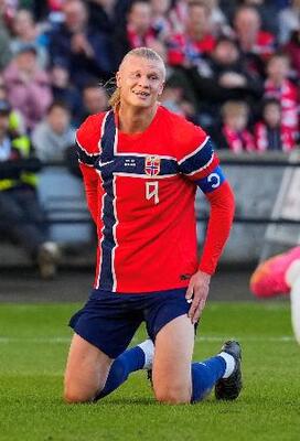 【国内未発売/選手支給】ノルウェー代表 ストランドラーセン ＃11 vsイタリア GKドンナルンマも止められない！ノルウェー代表FWハーランドのゴールが