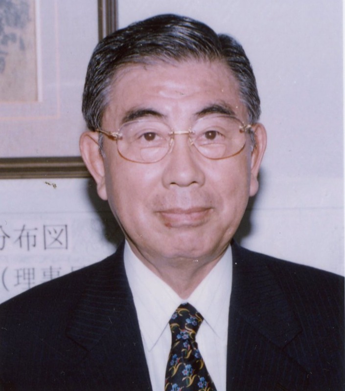 鈴木敏文さん、出身の坂城町に寄付「駅周辺の活性化に役立てて」｜信濃