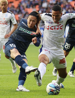 伊藤恵亮選手（左）