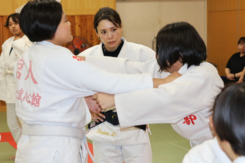 出口クリスタ選手が古巣で柔道教室を開催