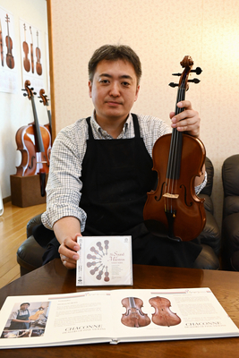 名器の響き聞き比べ 飯田市に工房構える弦楽器専門店がCD制作｜信濃
