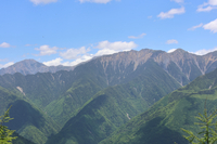しらびそ高原から望む南アルプスの山々＝2026年5月