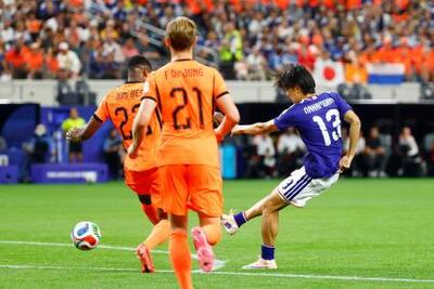  サッカー日本代表 ウィンドブレーカー XL 早い者勝ち！ W杯日本初戦、強豪オランダに引き分け 元山雅の前田大然はスタメン出場